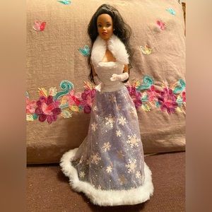 Mattel Vintage Holiday Barbie.  like new